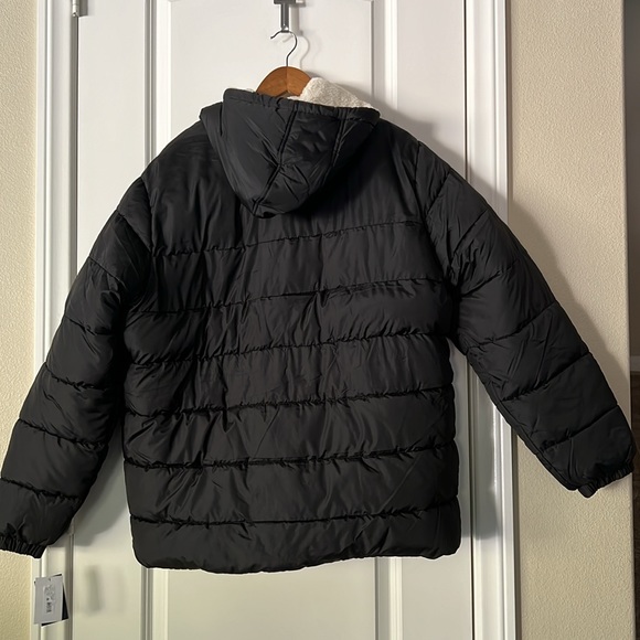 IZOD Black Puffer Jacket with Sherpa Lining NWT - Picture 6 of 10